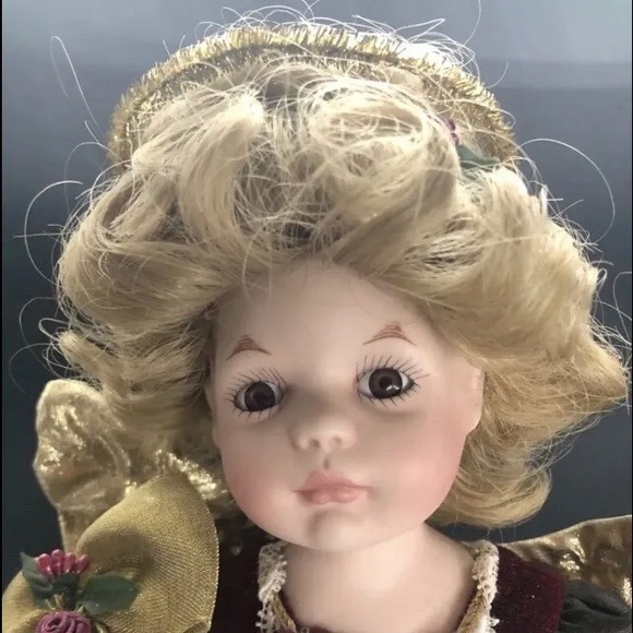 Angelica Christmas Angel Vintage Franklin Mint Heirloom Doll 15” - Picture 3 of 6